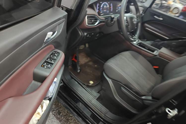 Used GAC Trumpchi M6 2021 PRO 270T DCT Elite Edition Driver Seat