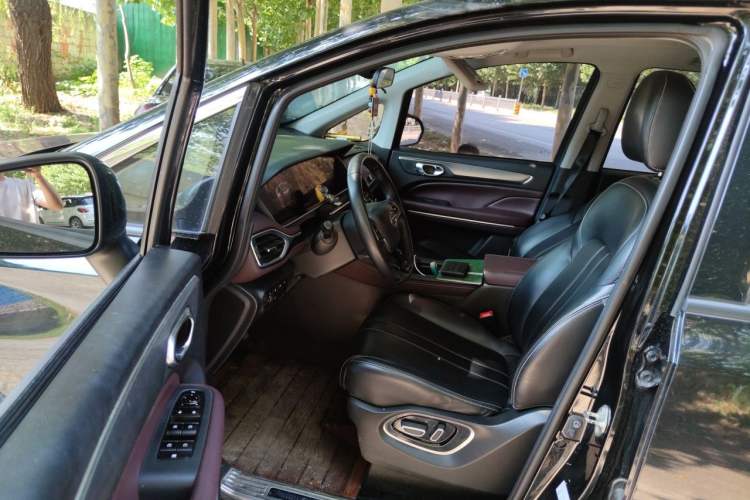 Used GAC Trumpchi M6 2021 PRO 270T Automatic Luxury Edition Driver Seat