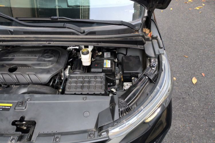 Used GAC Trumpchi M6 2021 PRO 270T DCT Elite Edition Engine Bay Left