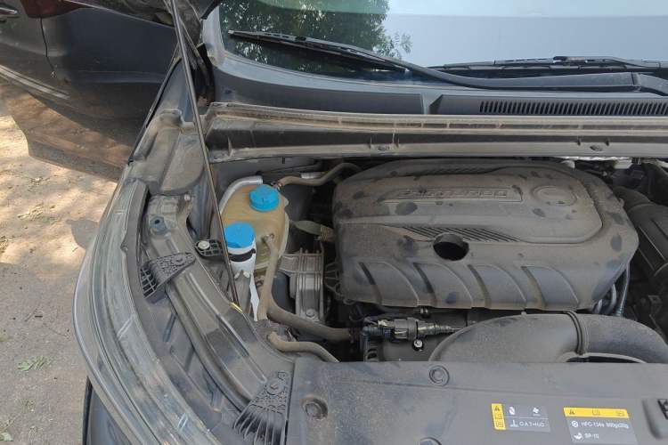 Used GAC Trumpchi M6 2021 PRO 270T DCT Luxury Edition Engine Bay Right
