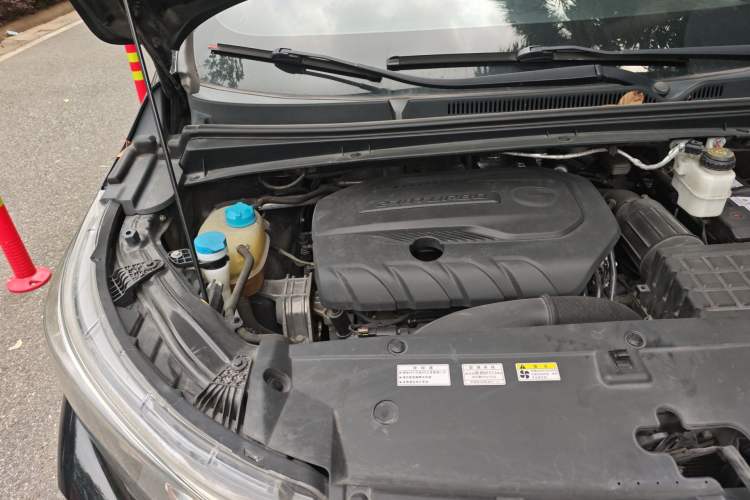 Used GAC Trumpchi M6 2021 PRO 270T DCT Luxury Edition Engine Bay Right