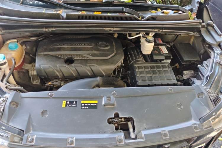 Used GAC Trumpchi M6 2021 PRO 270T DCT Luxury Edition Engine Bay