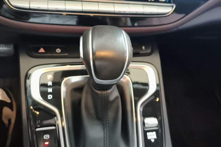 Used GAC Trumpchi M6 2021 270T DCT Luxury Edition (7-seater) Gear Lever