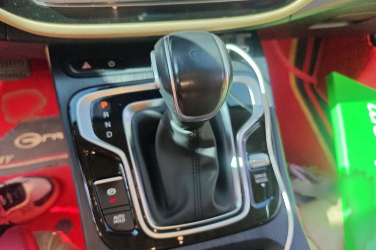 Used GAC Trumpchi M6 2021 PRO 270T Automatic Luxury Edition Gear Lever
