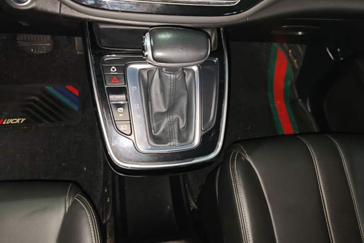 Used GAC Trumpchi M6 2021 270T DCT Luxury Edition (7 Seats) Gear Lever
