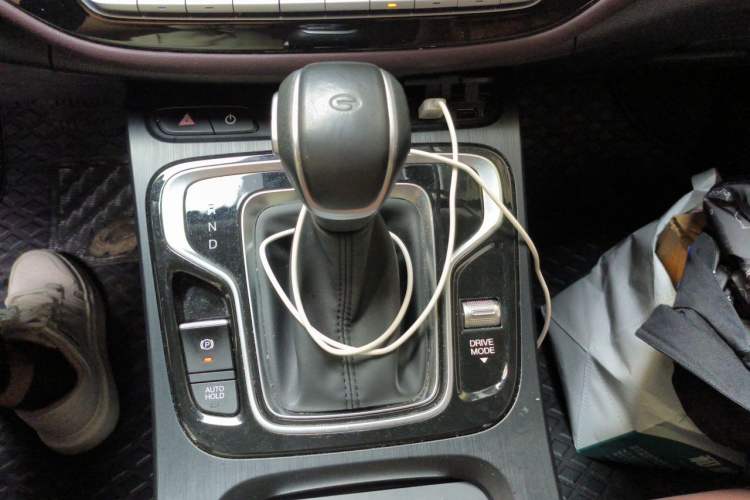 Used GAC Trumpchi M6 2021 PRO 270T DCT Elite Edition Gear Lever