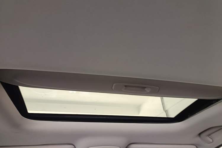 Used GAC Trumpchi M6 2021 270T DCT Luxury Edition (7 Seats) Headliner