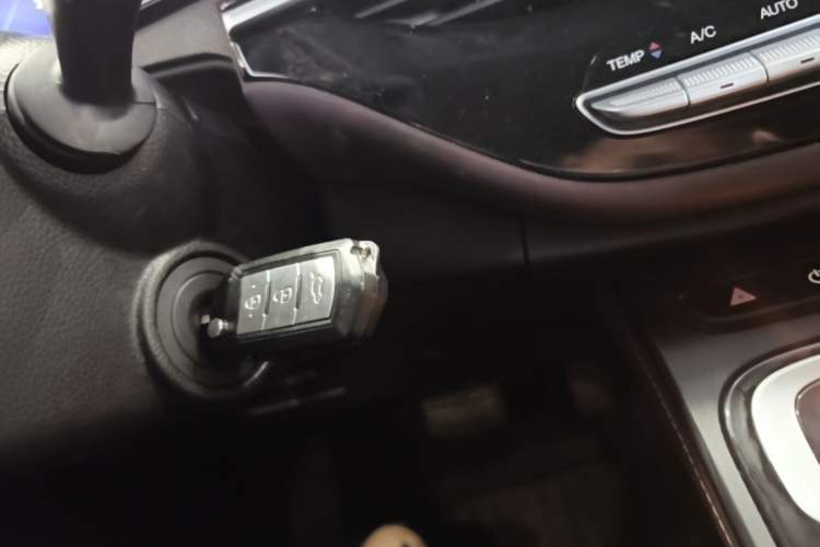Used GAC Trumpchi M6 2021 PRO 270T DCT Elite Edition Interior 1