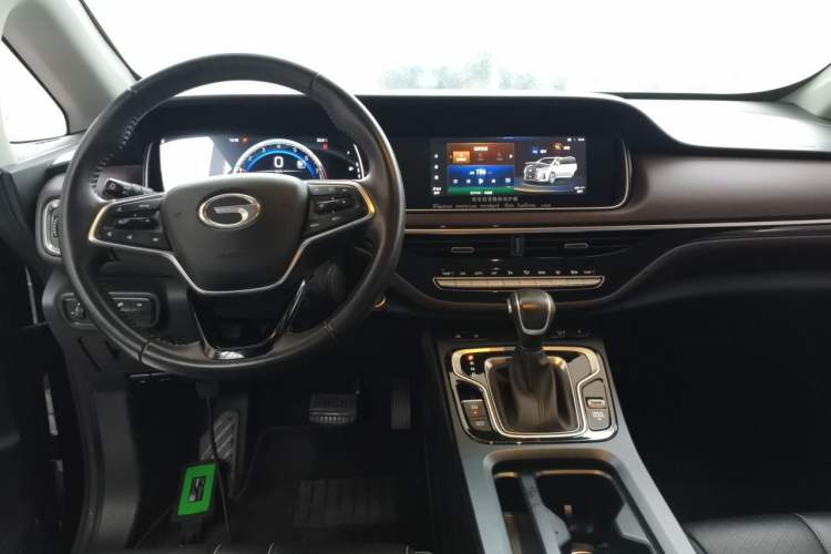 Used GAC Trumpchi M6 2021 270T DCT Luxury Edition (7-seater) Interior 2