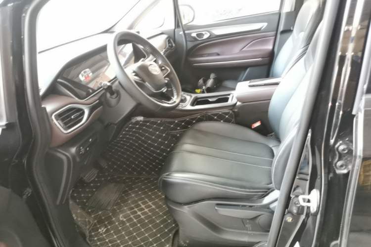 Used GAC Trumpchi M6 2021 270T DCT Prestige Edition (6-seater) Left Front Seat