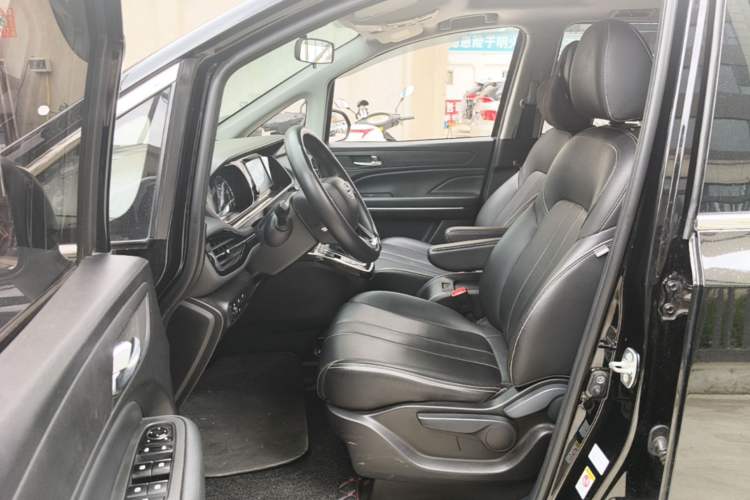 Used GAC Trumpchi M6 2021 270T DCT Luxury Edition (7 Seats) Left Front Seat