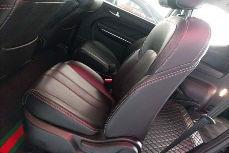 Used GAC Trumpchi M6 2021 270T DCT Luxury Edition (7-seater) Left Rear Seat