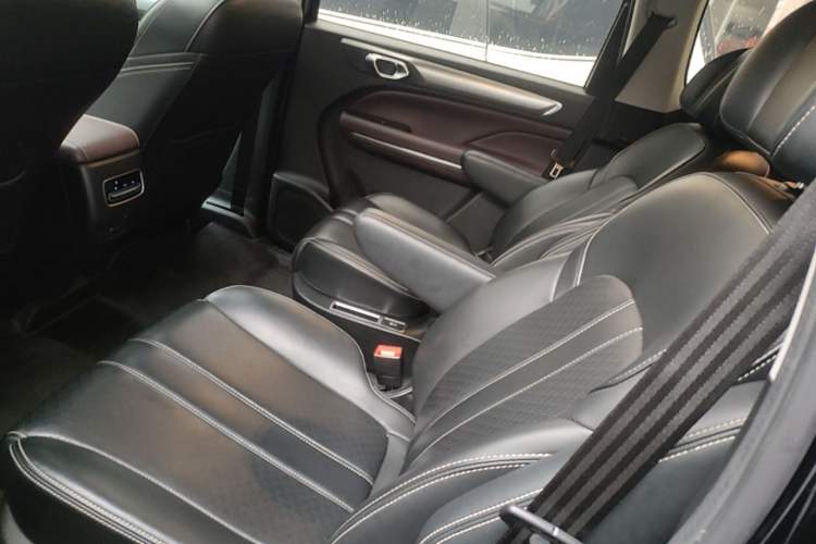 Used GAC Trumpchi M6 2021 270T DCT Luxury Edition (6-seater) Left Rear Seat