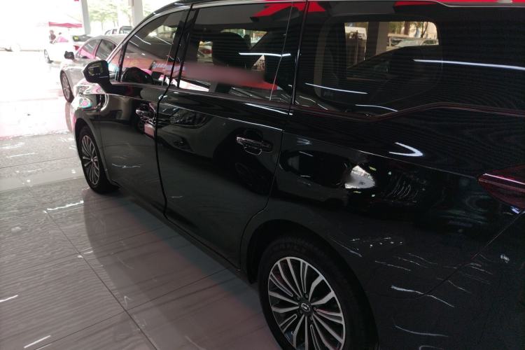 Used GAC Trumpchi M6 2021 270T DCT Luxury Edition (7-seater) Left Side