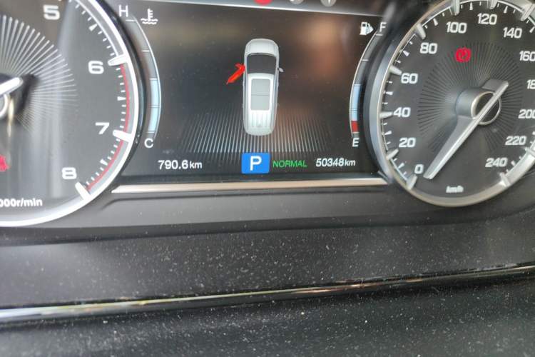 Used GAC Trumpchi M6 2021 270T DCT Luxury Edition (7-seater) Odometer Close Up
