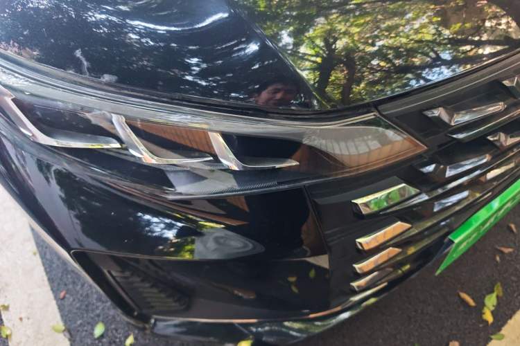 Used GAC Trumpchi M6 2021 PRO 270T DCT Luxury Edition Right Front Headlight