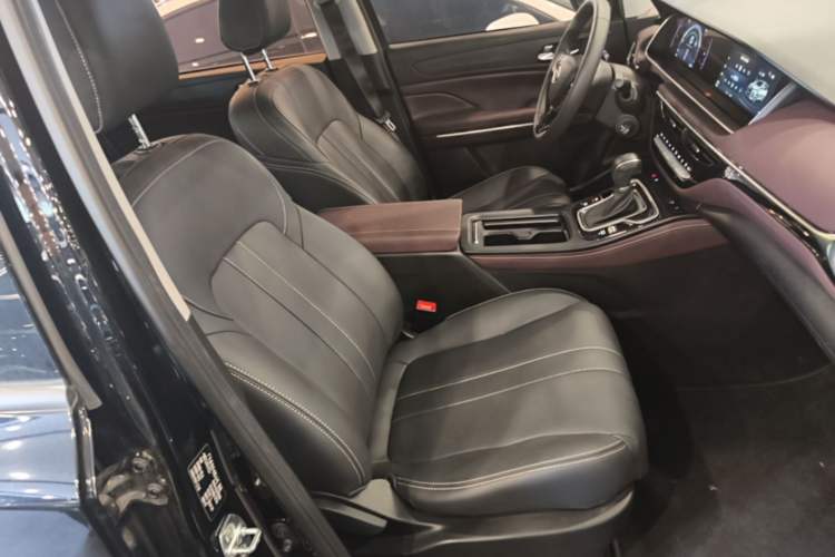 Used GAC Trumpchi M6 2021 PRO 270T DCT Elite Edition Right Front Seat
