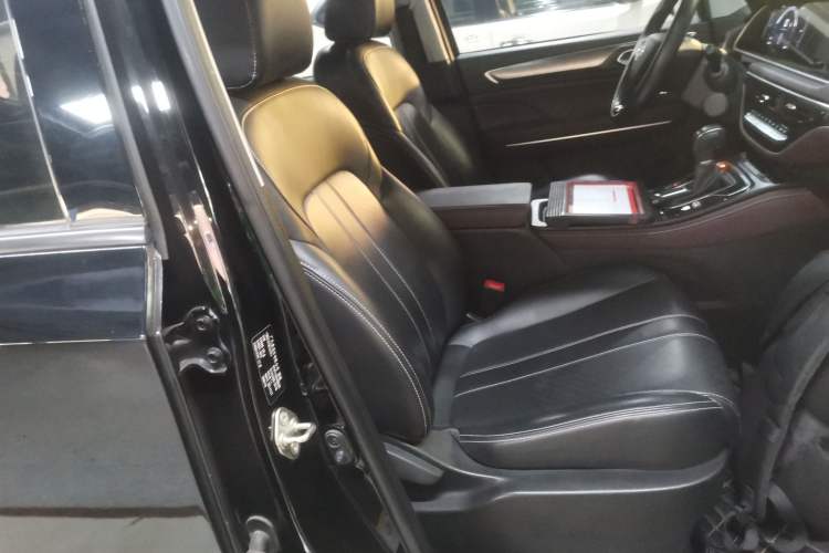 Used GAC Trumpchi M6 2021 PRO 270T Automatic Luxury Edition Right Front Seat
