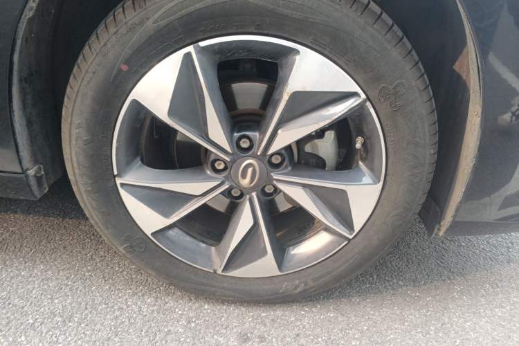 Used GAC Trumpchi M6 2021 PRO 270T DCT Luxury Edition Right Front Wheel Hub