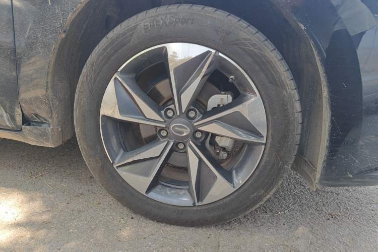 Used GAC Trumpchi M6 2021 PRO 270T DCT Luxury Edition Right Front Wheel Hub