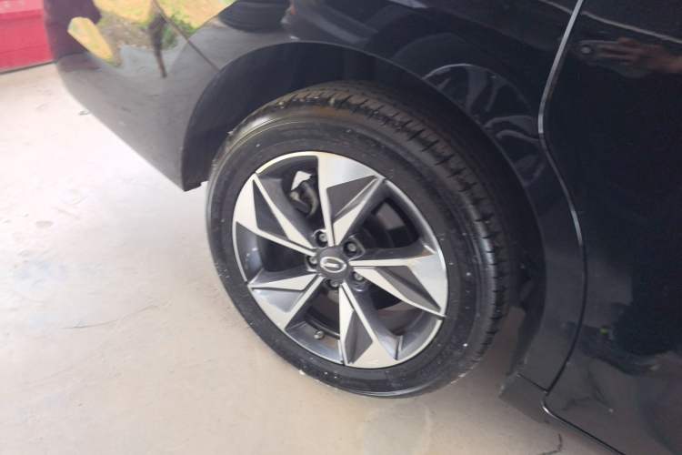 Used GAC Trumpchi M6 2021 PRO 270T DCT Luxury Edition Right Rear Wheel Hub