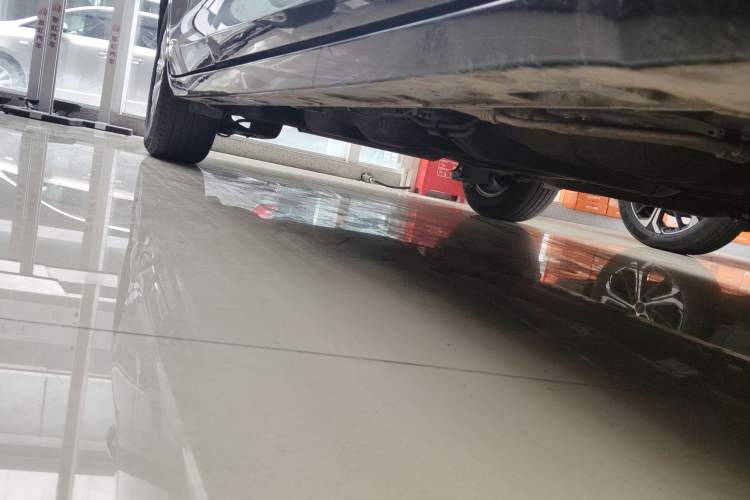 Used GAC Trumpchi M6 2021 270T DCT Luxury Edition (7 Seats) Right Side Sill