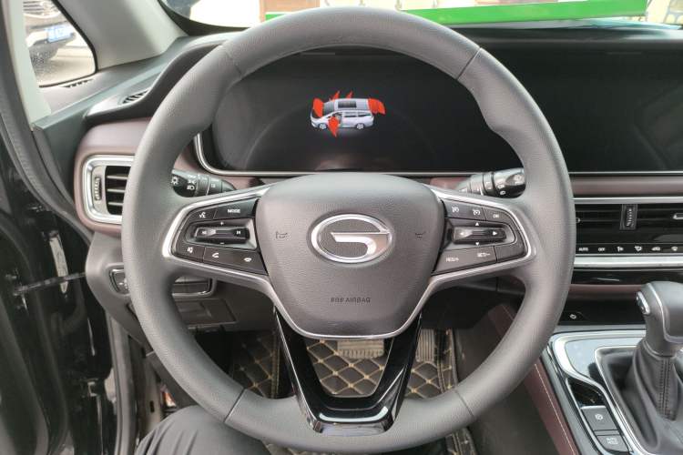 Used GAC Trumpchi M6 2021 PRO 270T Automatic Luxury Edition Steering Wheel