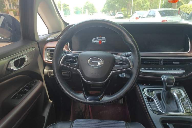 Used GAC Trumpchi M6 2021 PRO 270T DCT Luxury Edition Steering Wheel