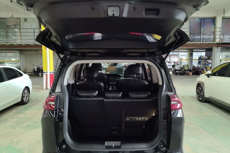 Used GAC Trumpchi M6 2021 270T DCT Luxury Edition (7-seater) Trunk