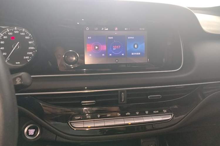 Used GAC Trumpchi M6 2021 270T DCT Luxury Edition (7 Seats) Audio And AC Panel