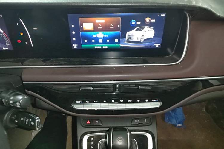 Used GAC Trumpchi M6 2021 PRO 270T DCT Elite Edition Audio And AC Panel