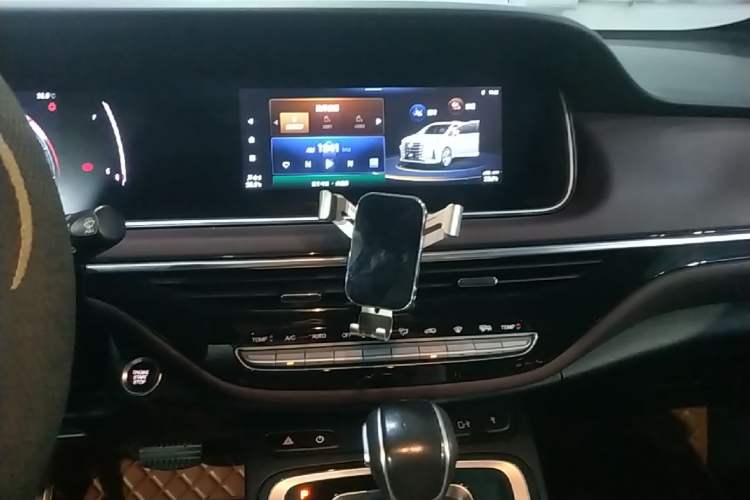 Used GAC Trumpchi M6 2021 PRO 270T Automatic Luxury Edition Audio And AC Panel