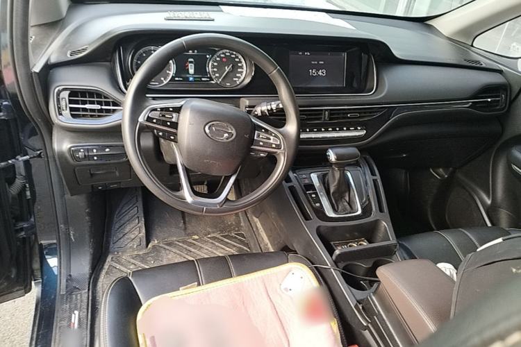 Used GAC Trumpchi M6 2021 270T DCT Luxury Edition (6 Seats) Center Console