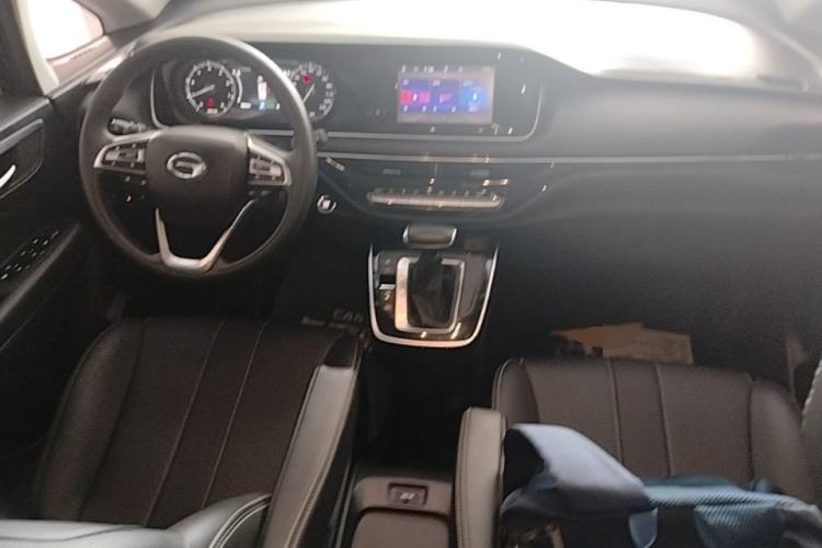 Used GAC Trumpchi M6 2021 270T DCT Luxury Edition (7 Seats) Center Console