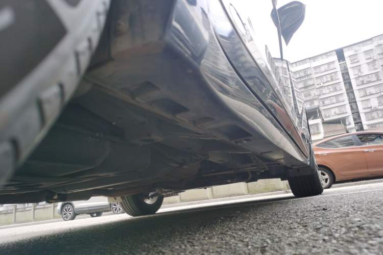 Used GAC Trumpchi M6 2021 PRO 270T DCT Luxury Edition Chassis Rear Right
