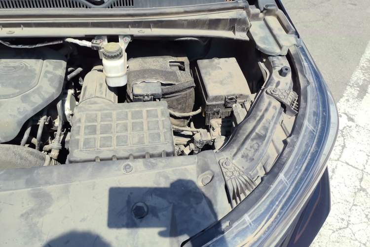 Used GAC Trumpchi M6 2021 PRO 270T Automatic Luxury Edition Engine Bay Left