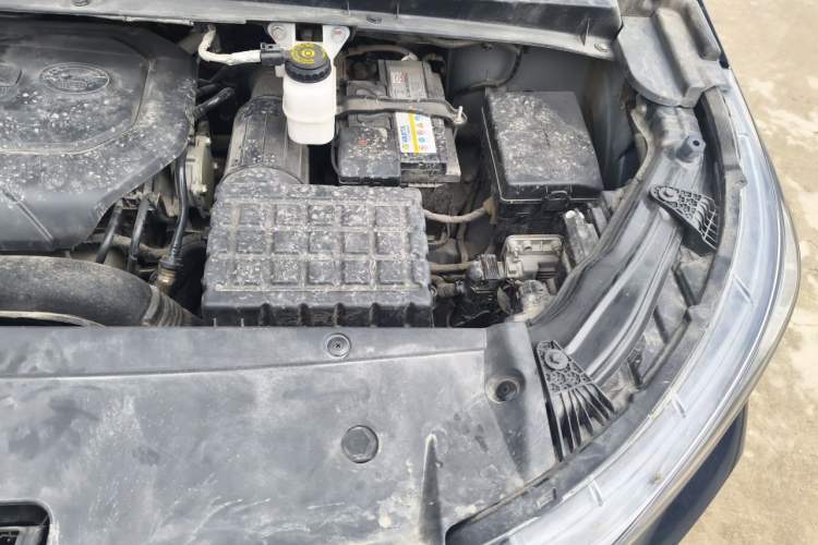 Used GAC Trumpchi M6 2021 270T DCT Prestige Edition (7-seater) Engine Bay Left