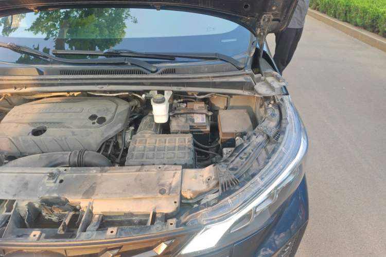 Used GAC Trumpchi M6 2021 PRO 270T DCT Luxury Edition Engine Bay Left