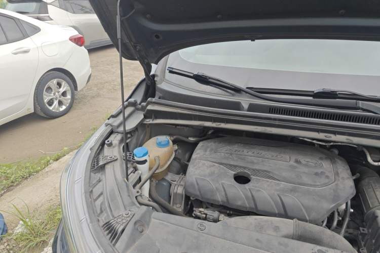Used GAC Trumpchi M6 2021 PRO 270T DCT Luxury Edition Engine Bay Right