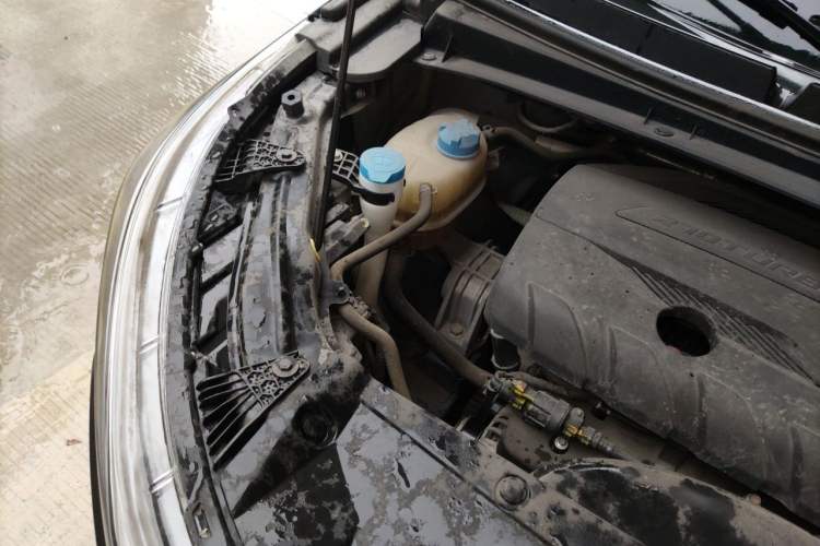 Used GAC Trumpchi M6 2021 PRO 270T DCT Luxury Edition Engine Bay Right
