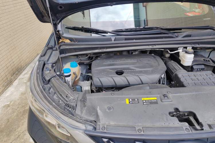 Used GAC Trumpchi M6 2021 PRO 270T Automatic Luxury Edition Engine Bay Right