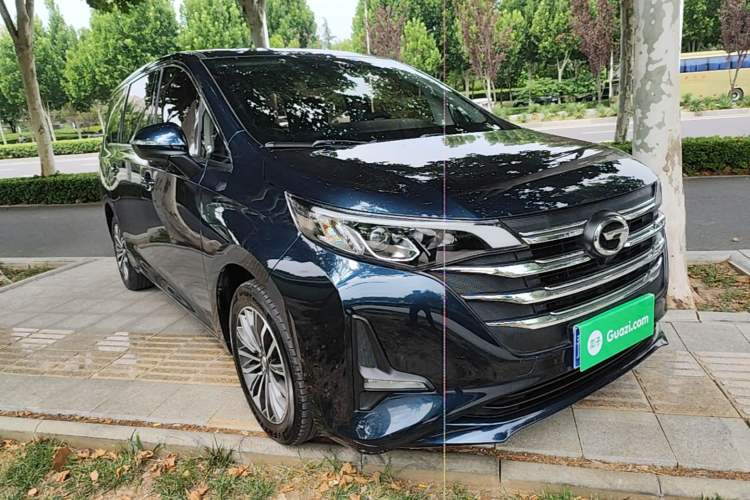 Used GAC Trumpchi M6 2021 270T DCT Luxury Edition (6-seater) Front Right 45 Deg