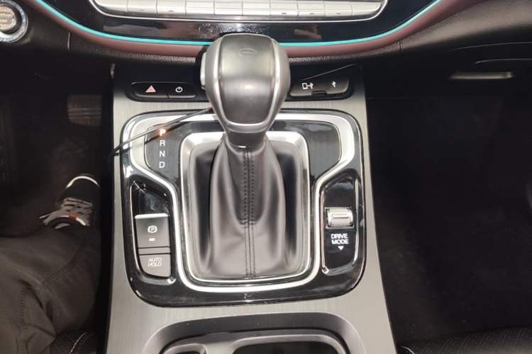 Used GAC Trumpchi M6 2021 270T DCT Elite Edition (7-seater) Gear Lever