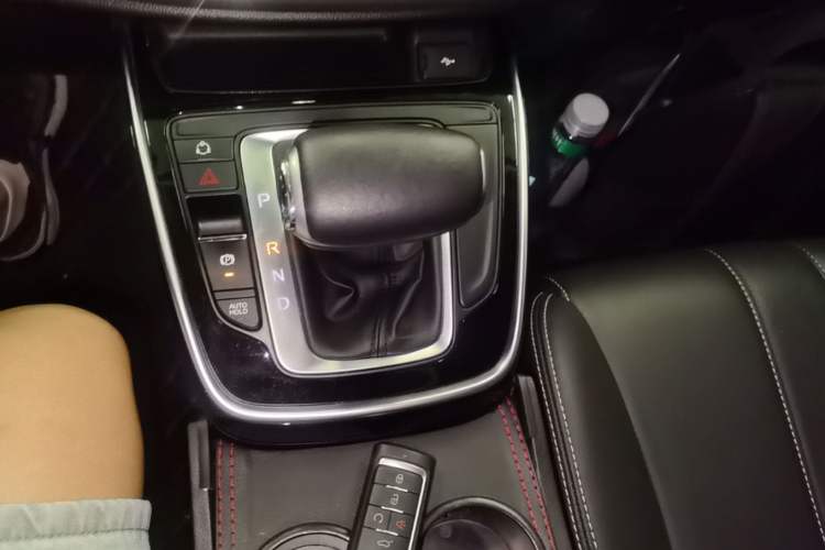 Used GAC Trumpchi M6 2021 270T DCT Luxury Edition (7 Seats) Gear Lever