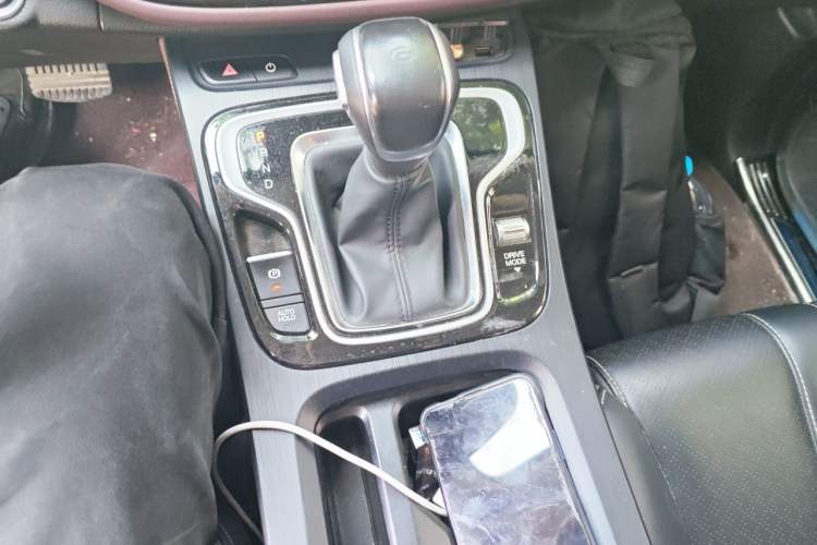 Used GAC Trumpchi M6 2021 PRO 270T Automatic Luxury Edition Gear Lever