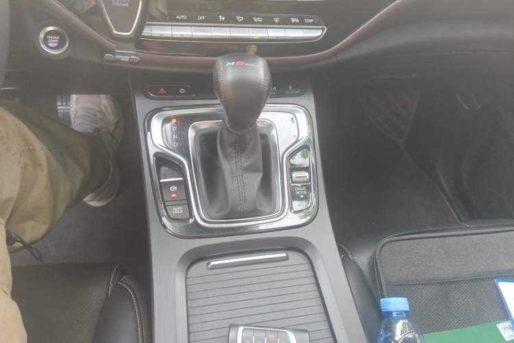 Used GAC Trumpchi M6 2021 PRO 270T DCT Luxury Edition Gear Lever