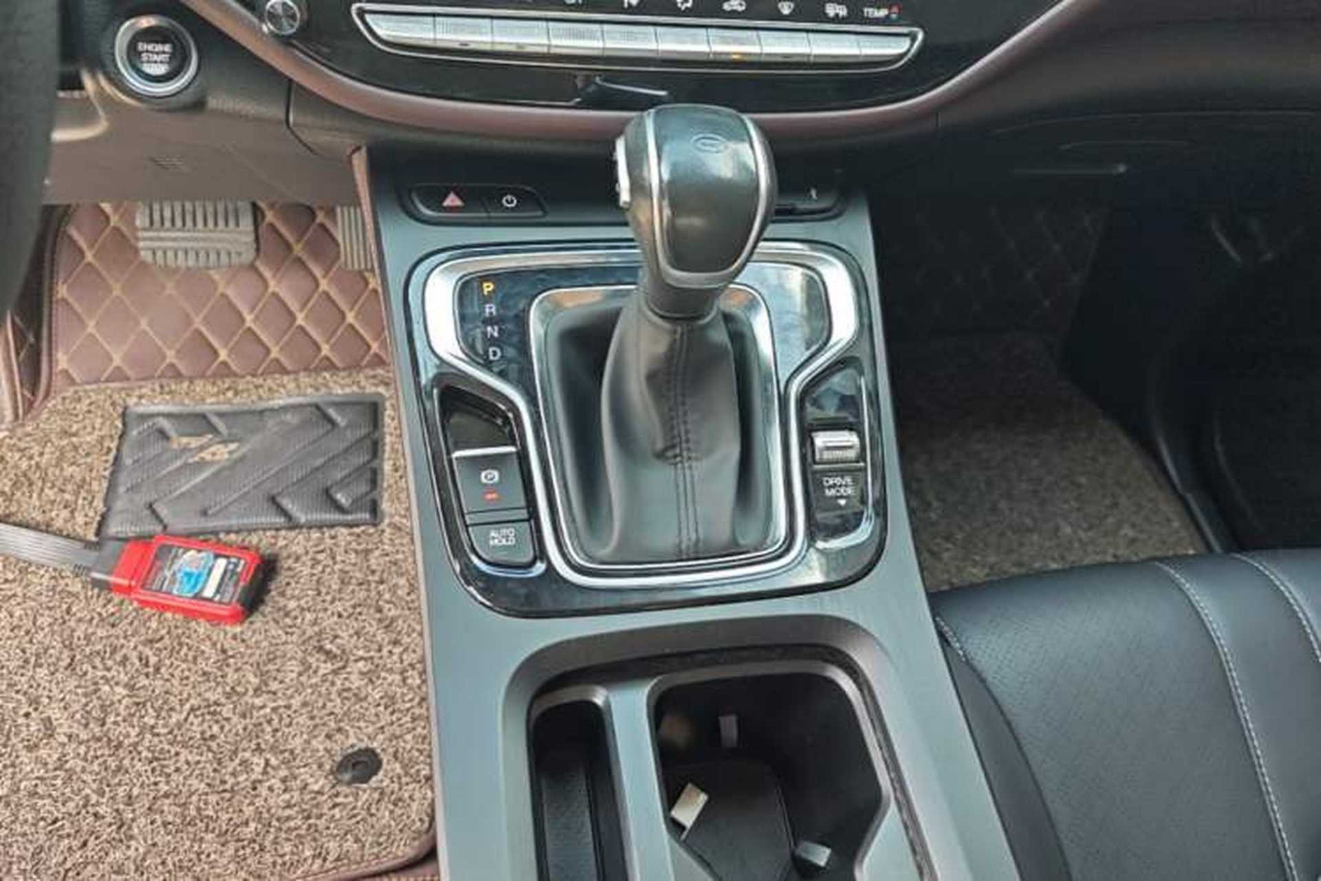 Used GAC Trumpchi M6 2021 270T DCT Prestige Edition (6-seater) Gear Lever