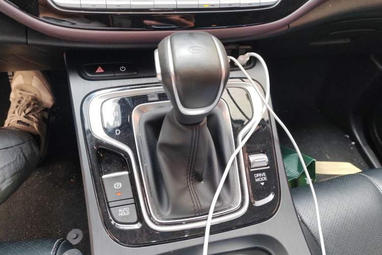 Used GAC Trumpchi M6 2021 PRO 270T Automatic Luxury Edition Gear Lever