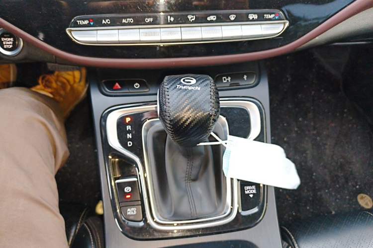 Used GAC Trumpchi M6 2021 PRO 270T DCT Luxury Edition Gear Lever
