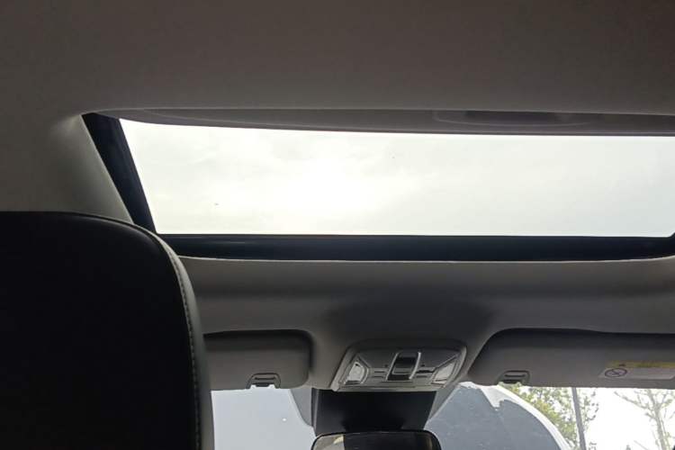 Used GAC Trumpchi M6 2021 270T DCT Luxury Edition (7-seater) Headliner